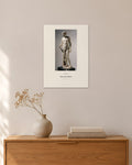 Statue eines Athleten – Römisch – 30 × 42 cm ohne Rahmen – Raumansicht – Art Bros