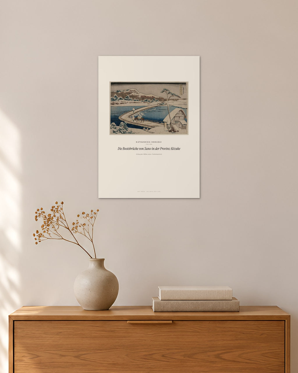 Die Bootsbrücke von Sano in der Provinz Kōzuke – Katsushika Hokusai – 30 × 42 cm ohne Rahmen – Raumansicht – Art Bros