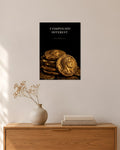 Compound Interest – Antike Münzen Poster – 30 × 42 cm ohne Rahmen – Raumansicht – Art Bros