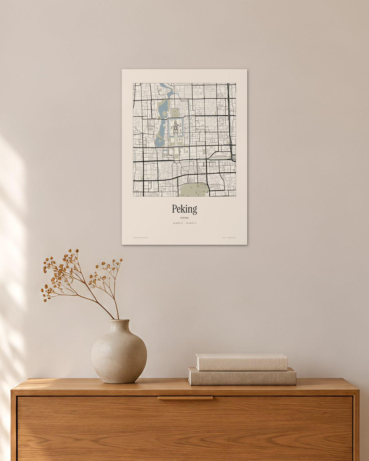 Peking Stadtplan – Wandbild – 30 × 42 cm ohne Rahmen – Raumansicht – Art Bros