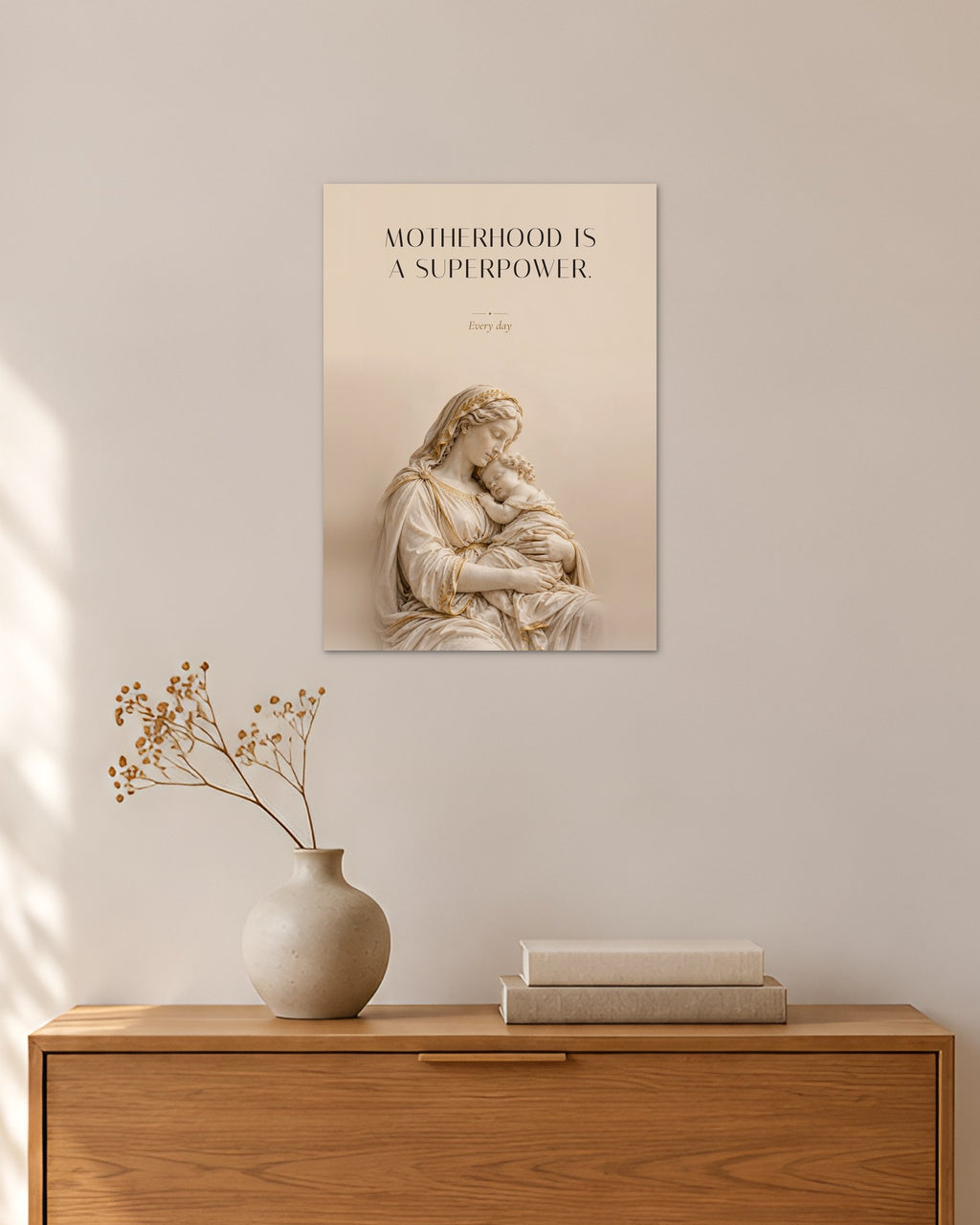 Motherhood Is a Superpower – Mutter und Kind Poster – 30 × 42 cm ohne Rahmen – Raumansicht – Art Bros
