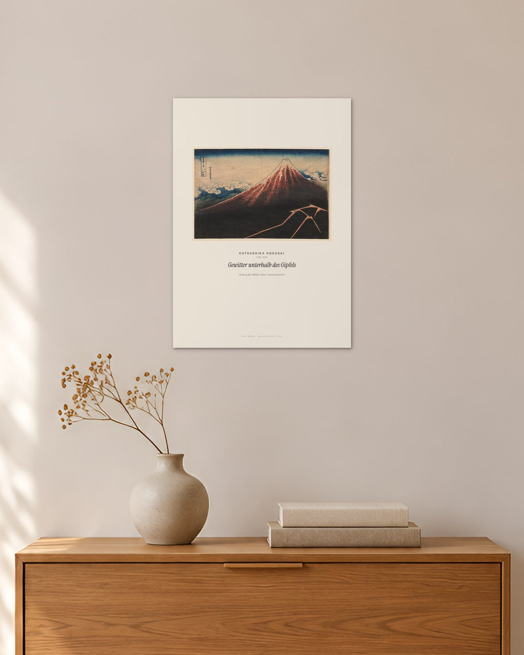 Gewitter unterhalb des Gipfels – Katsushika Hokusai – 30 × 42 cm ohne Rahmen – Raumansicht – Art Bros