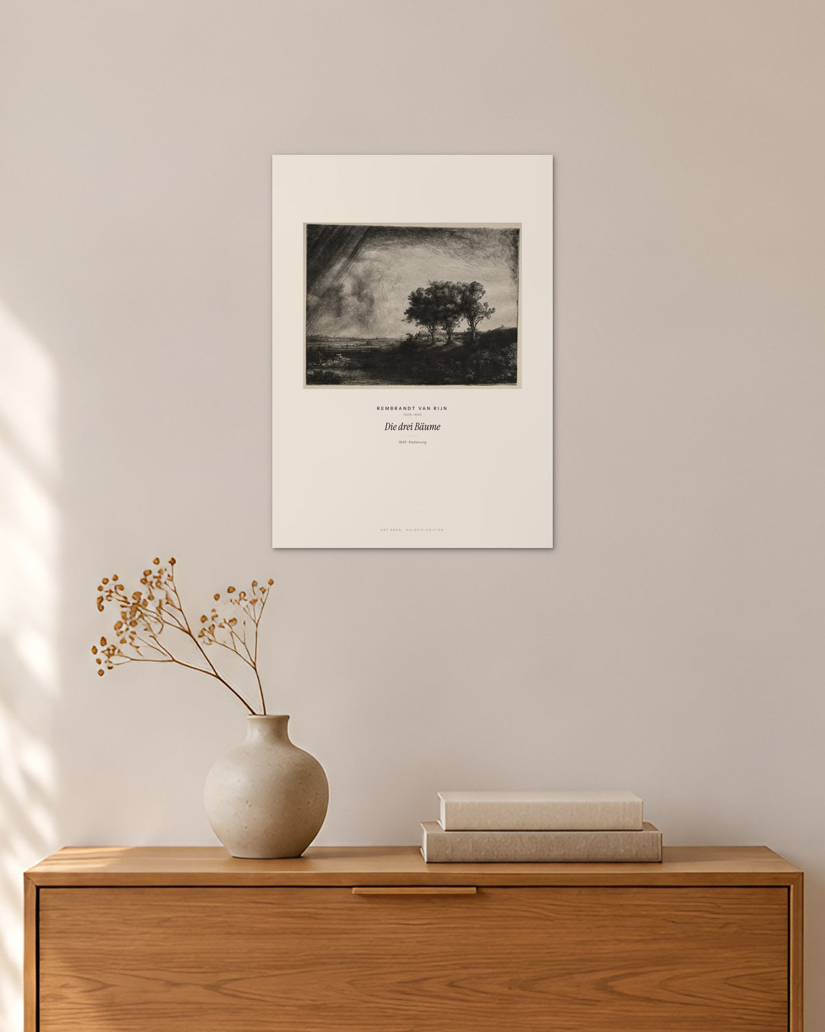 Die drei Bäume – Rembrandt van Rijn – 30 × 42 cm ohne Rahmen – Raumansicht – Art Bros
