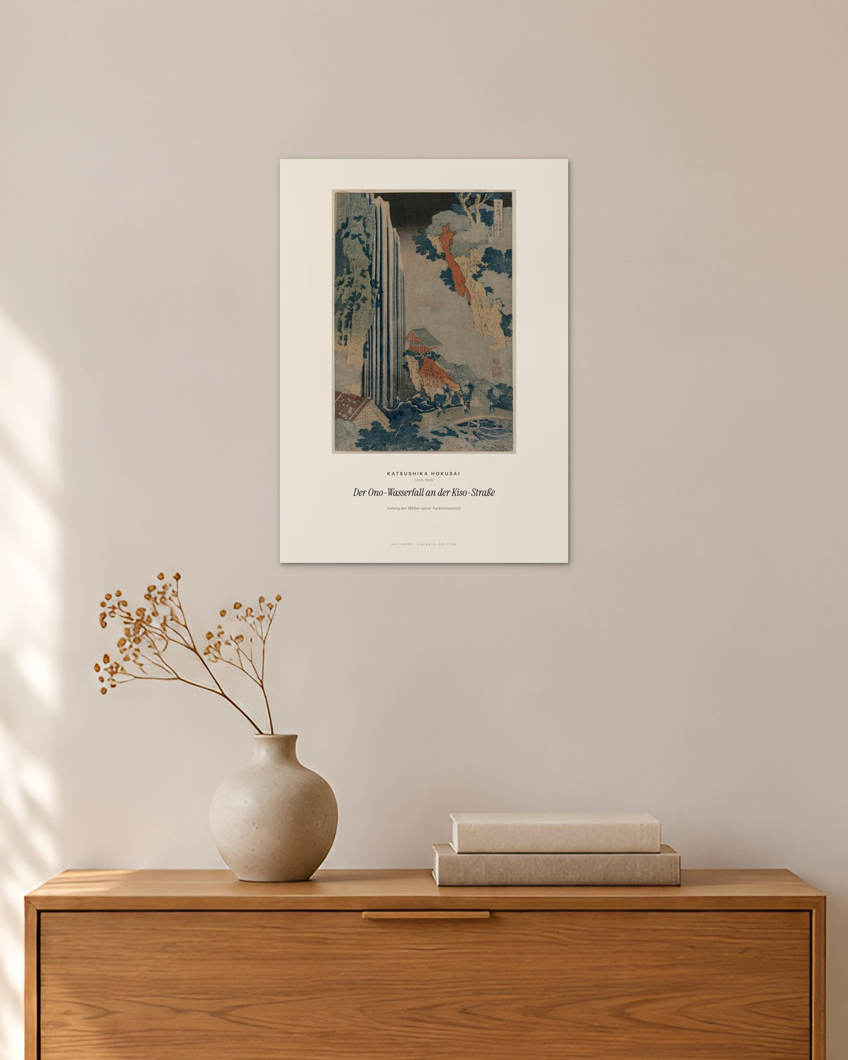 Der Ono-Wasserfall an der Kiso-Straße – Katsushika Hokusai – 30 × 42 cm ohne Rahmen – Raumansicht – Art Bros