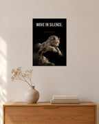 Move in Silence – Springender Wolf Poster – 30 × 42 cm ohne Rahmen – Raumansicht – Art Bros