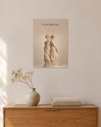 Sisterhood – Schwestern Poster – 30 × 42 cm ohne Rahmen – Raumansicht – Art Bros