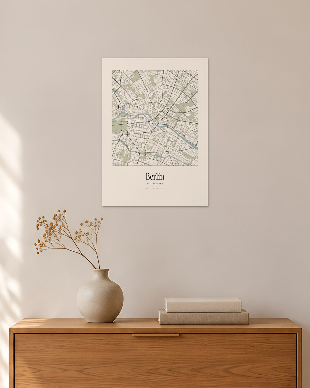 Berlin Stadtplan – Wandbild – 30 × 42 cm ohne Rahmen – Raumansicht – Art Bros