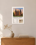 Holstentor Lübeck Wandbild – 30 × 42 cm ohne Rahmen – Raumansicht – Art Bros