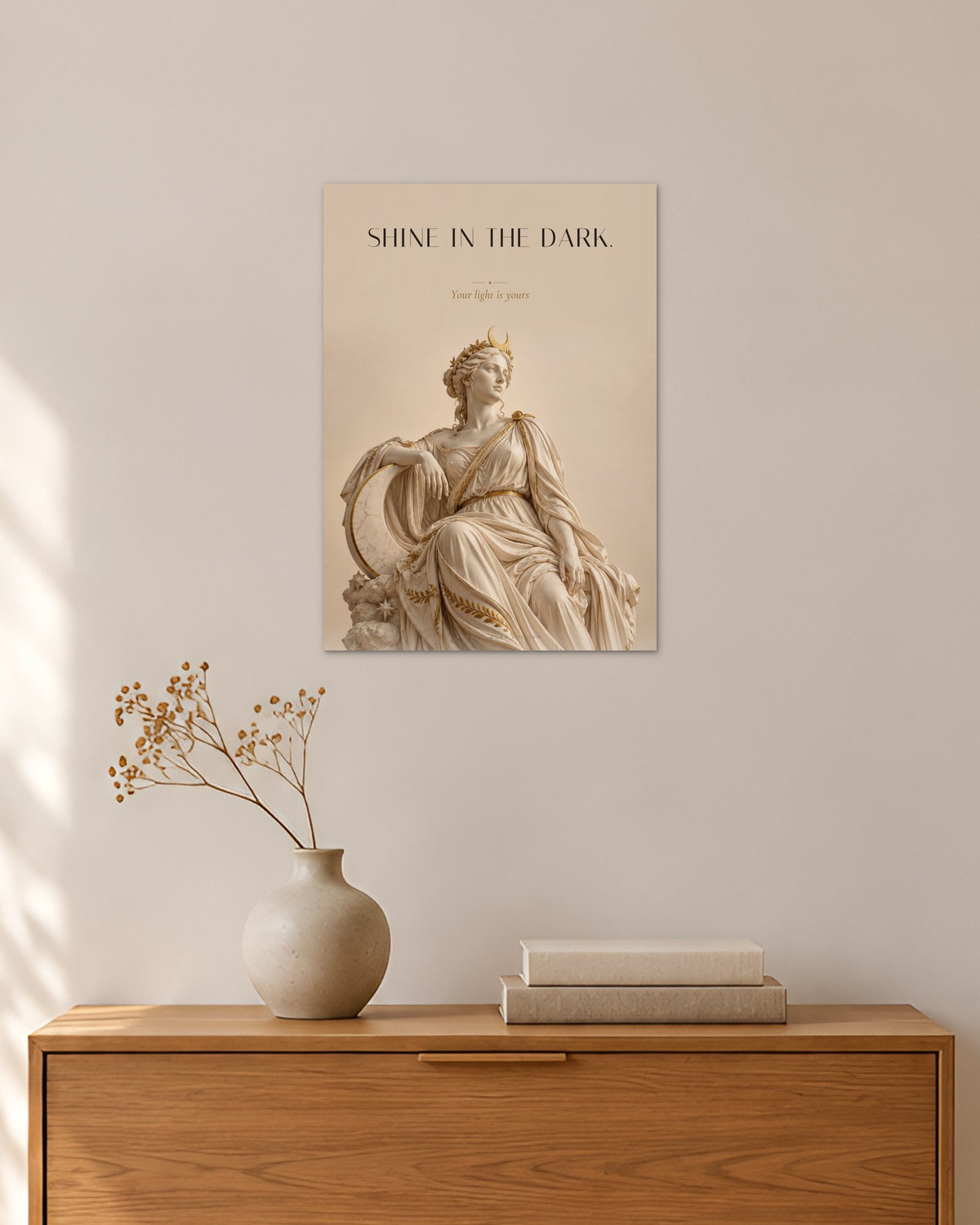 Shine in the Dark – Selene Poster – 30 × 42 cm ohne Rahmen – Raumansicht – Art Bros