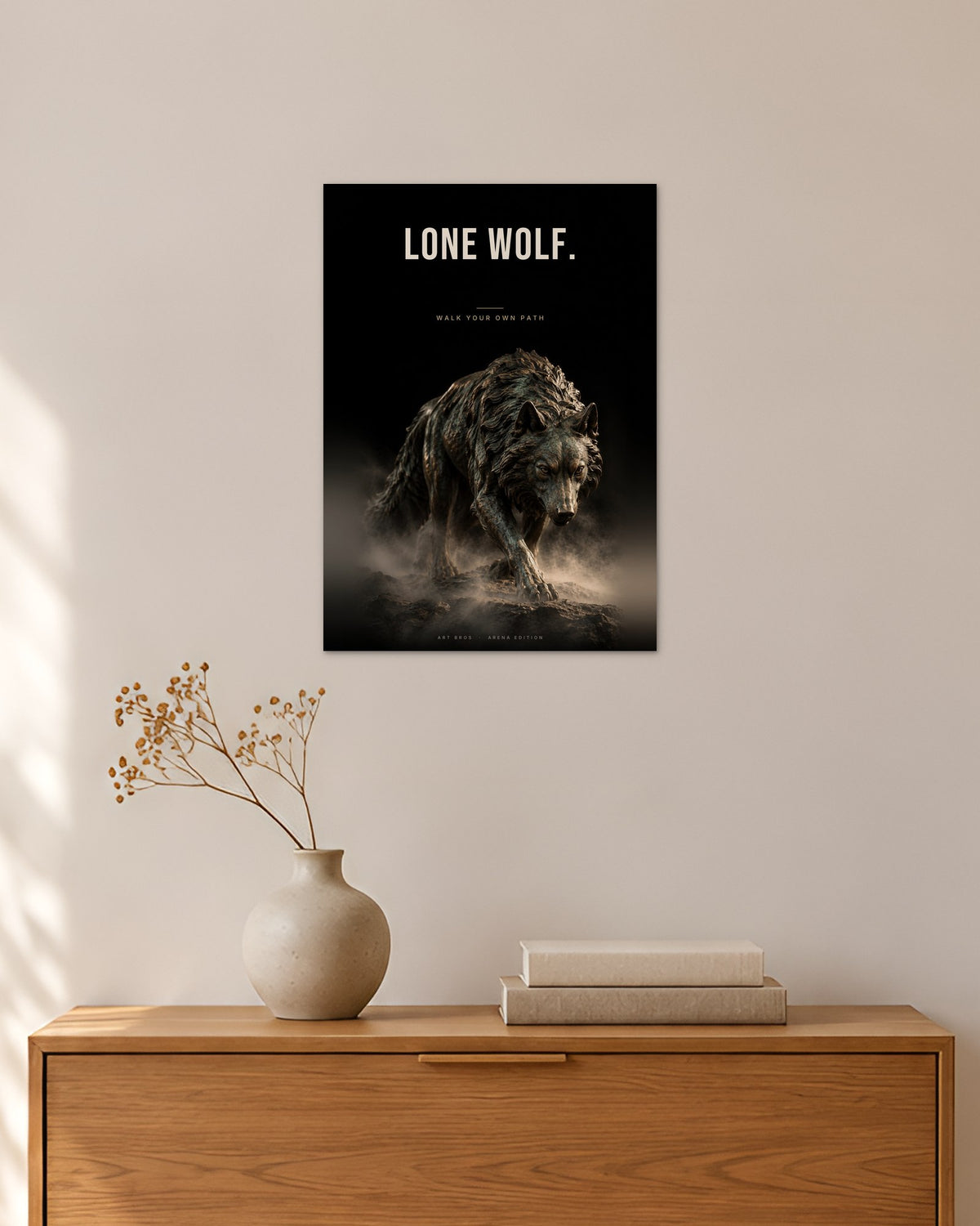 Lone Wolf – Einsamer Wolf Poster – 30 × 42 cm ohne Rahmen – Raumansicht – Art Bros